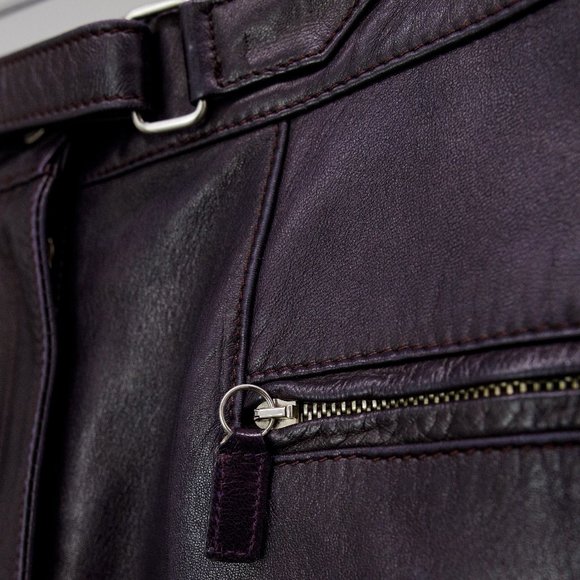 90s Gucci Aubergine Leather Pants - Picture 5 of 12